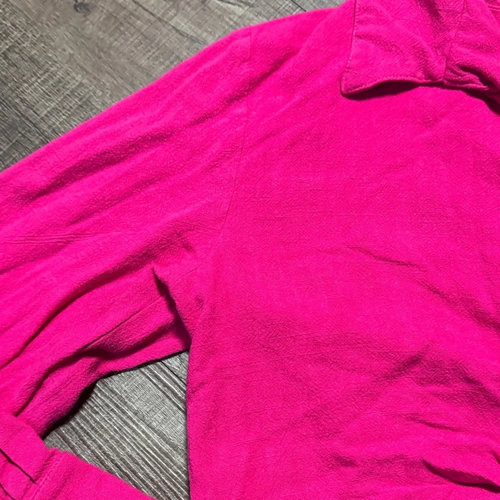 Sunday Ritual Rhea Wrap Top Fuchsia - Picture 5 of 11